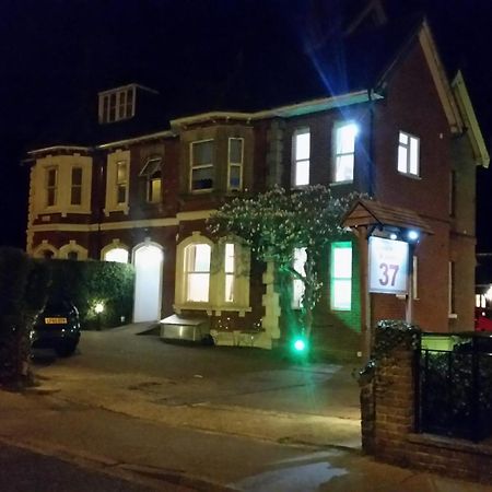 Anand Lodge Royal Tunbridge Wells Dış mekan fotoğraf